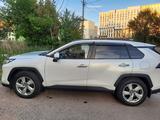 Toyota RAV4 2020 года за 14 000 000 тг. в Астана – фото 4