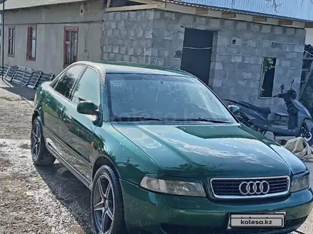 Audi A4 1997 года за 2 700 000 тг. в Алматы – фото 2