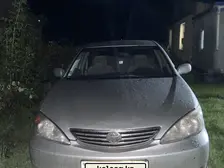 Toyota Camry, 2004