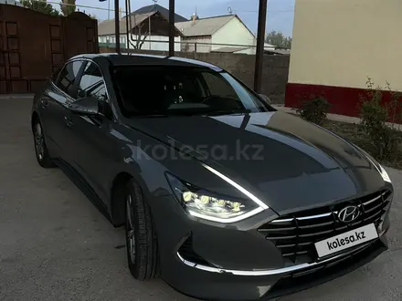 Hyundai Sonata 2021 года за 12 800 000 тг. в Шымкент