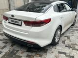 Kia K5 2019 года за 9 500 000 тг. в Алматы – фото 4