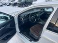 Toyota Camry Luxe 2019 года за 14 650 000 тг. в Астана – фото 12