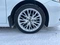 Toyota Camry Luxe 2019 года за 14 650 000 тг. в Астана – фото 16