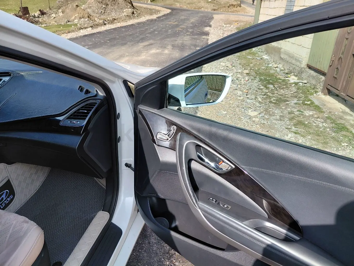 Hyundai Grandeur, 2011