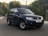 Suzuki Grand Vitara 2011 годаүшін5 800 000 тг. в Алматы
