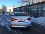 Hyundai Sonata 2015 года за 6 350 000 тг. в Павлодар – фото 2