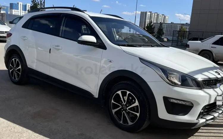 Kia Rio X-Line 2018 года за 7 800 000 тг. в Астана