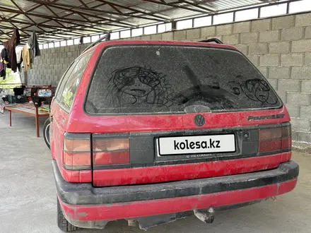 Volkswagen Passat 1993 годаүшін1 450 000 тг. в Сарыагаш