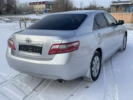 Toyota Camry 2007 года за 7 500 000 тг. в Актобе – фото 7