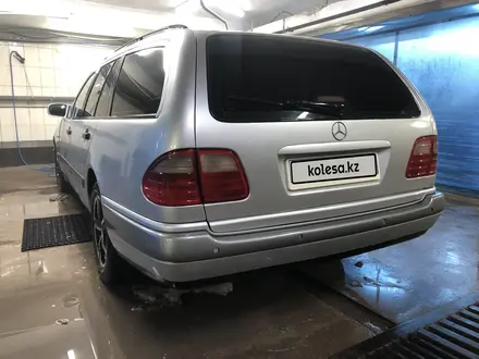 Mercedes-Benz E 240 2000 года за 3 000 000 тг. в Астана – фото 11