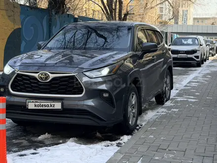 Toyota Highlander 2021 года за 21 000 000 тг. в Алматы