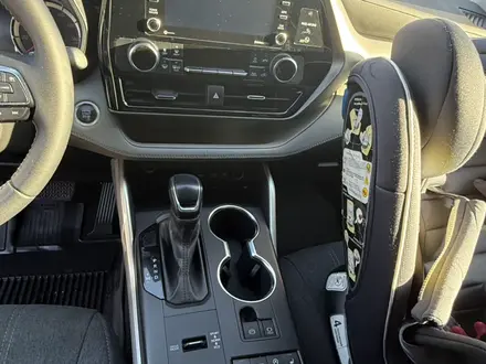 Toyota Highlander 2021 года за 21 000 000 тг. в Алматы – фото 9