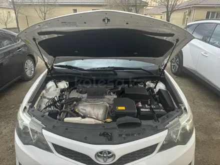 Toyota Camry 2012 года за 6 000 000 тг. в Атырау – фото 15