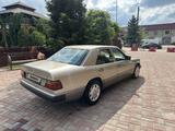 Mercedes-Benz E 230 1991 года за 2 200 000 тг. в Алматы – фото 5