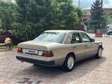 Mercedes-Benz E 230 1991 года за 2 200 000 тг. в Алматы – фото 4