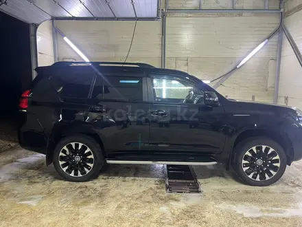Toyota Land Cruiser Prado 2019 года за 29 500 000 тг. в Астана – фото 2