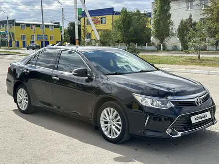 Toyota Camry 2015 года за 10 800 000 тг. в Астана – фото 3