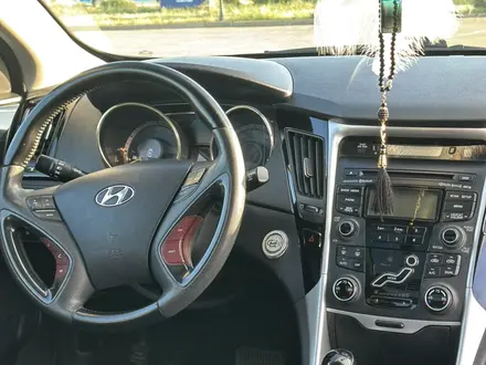 Hyundai Sonata 2012 года за 4 100 000 тг. в Актобе – фото 10