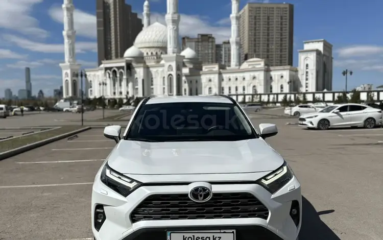 Toyota RAV4 2023 годаүшін18 000 000 тг. в Астана
