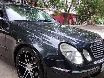 Mercedes-Benz E 320 2002 года за 5 200 000 тг. в Алматы – фото 3