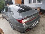 Hyundai Sonata 2022 года за 10 500 000 тг. в Алматы – фото 4