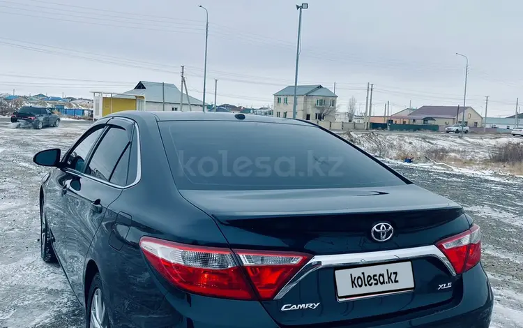 Toyota Camry 2015 года за 6 800 000 тг. в Атырау