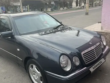 Mercedes-Benz E 280 1998 года за 3 500 000 тг. в Тараз – фото 3