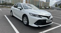 Toyota Camry 2018 года за 12 600 000 тг. в Астана