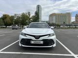 Toyota Camry 2018 годаүшін12 600 000 тг. в Астана – фото 5