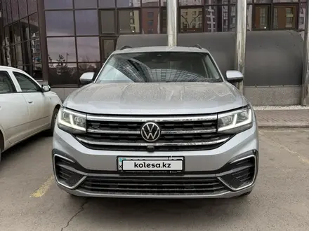 Volkswagen Teramont 2021 года за 19 000 000 тг. в Астана