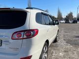 Hyundai Santa Fe 2012 годаfor8 000 000 тг. в Костанай – фото 4