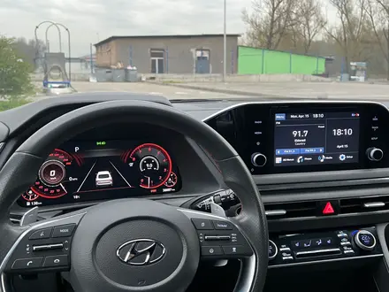 Hyundai Sonata 2020 года за 11 800 000 тг. в Алматы – фото 9