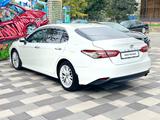 Toyota Camry 2019 года за 13 900 000 тг. в Алматы – фото 5