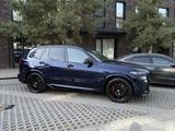 BMW X5 2023 года за 59 900 000 тг. в Алматы – фото 2