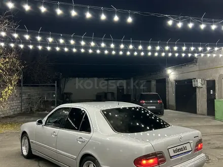 Mercedes-Benz E 280 2000 года за 5 500 000 тг. в Туркестан – фото 27