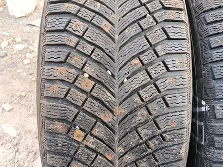 Шины 275/50 R21 — "Michelin X-Ice North 4 SUV" (Венгрия), шипован за 600 000 тг. в Астана – фото 4