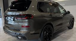 BMW X7 XDrive 40i 2025 года за 83 113 000 тг. в Аксу – фото 4