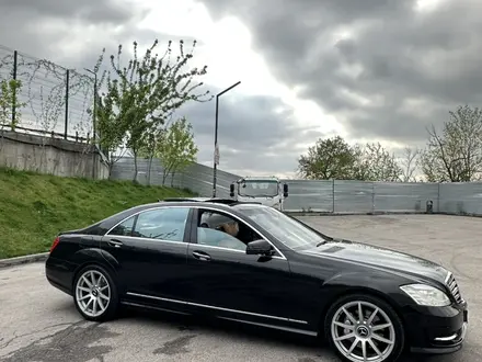 Mercedes-Benz S 500 2010 года за 9 700 000 тг. в Алматы – фото 4