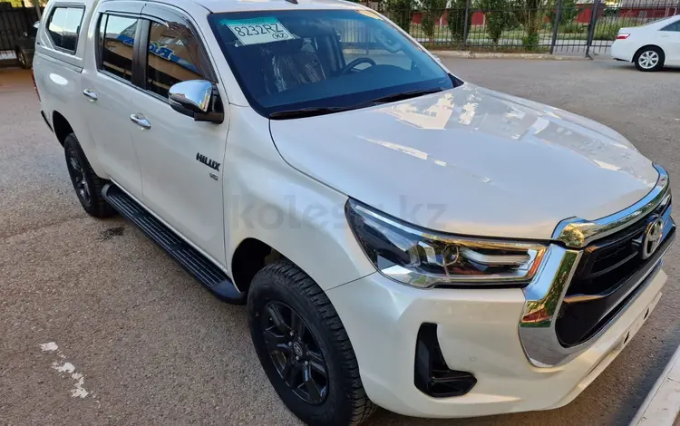 Toyota Hilux 2023 года за 24 000 000 тг. в Актобе