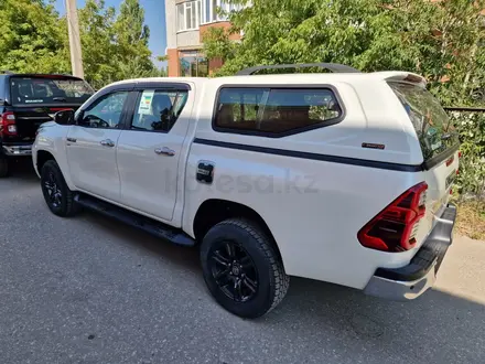 Toyota Hilux 2023 года за 24 000 000 тг. в Актобе – фото 16