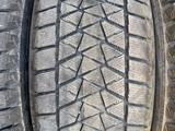 BRIDGESTONE BLIZZAK 235/55/R19 за 220 000 тг. в Караганда – фото 4