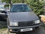 Volkswagen Vento 1992 годаүшін750 000 тг. в Усть-Каменогорск – фото 2