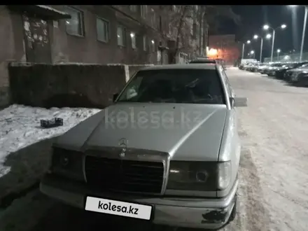 Mercedes-Benz E 250 1989 года за 750 000 тг. в Караганда