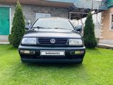 Volkswagen Vento 1995 года за 1 950 000 тг. в Есик