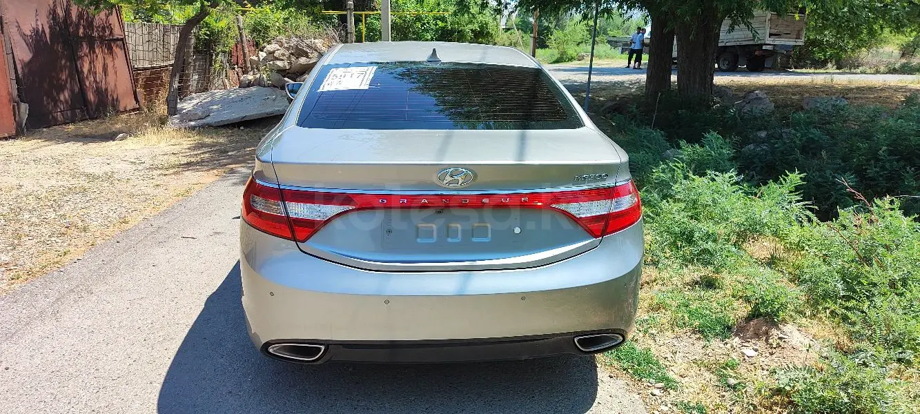 Hyundai Grandeur, 2012