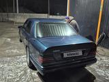 Mercedes-Benz E 200 1994 года за 1 300 000 тг. в Шымкент