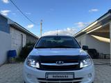 ВАЗ (Lada) Granta 2190 2013 годаүшін2 700 000 тг. в Уральск