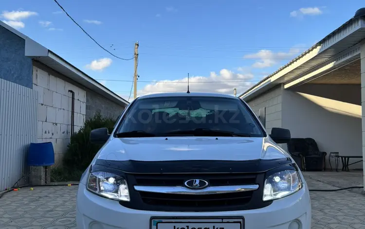ВАЗ (Lada) Granta 2190 2013 годаүшін2 700 000 тг. в Уральск