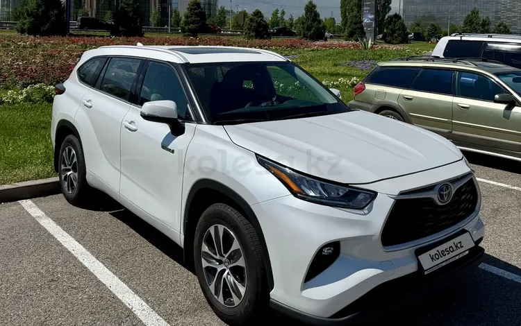 Toyota Highlander 2022 года за 25 500 000 тг. в Астана