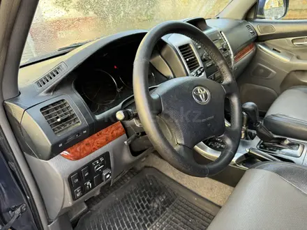 Toyota Land Cruiser Prado 2004 года за 8 600 000 тг. в Алматы – фото 10